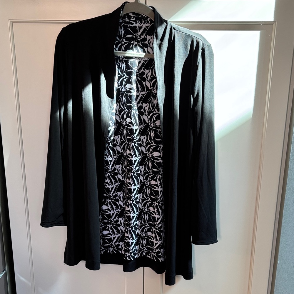 TravelSmith 4 Piece Black & White Set Pants, Skirt, Top Jacket Sz S - Picture 4 of 10